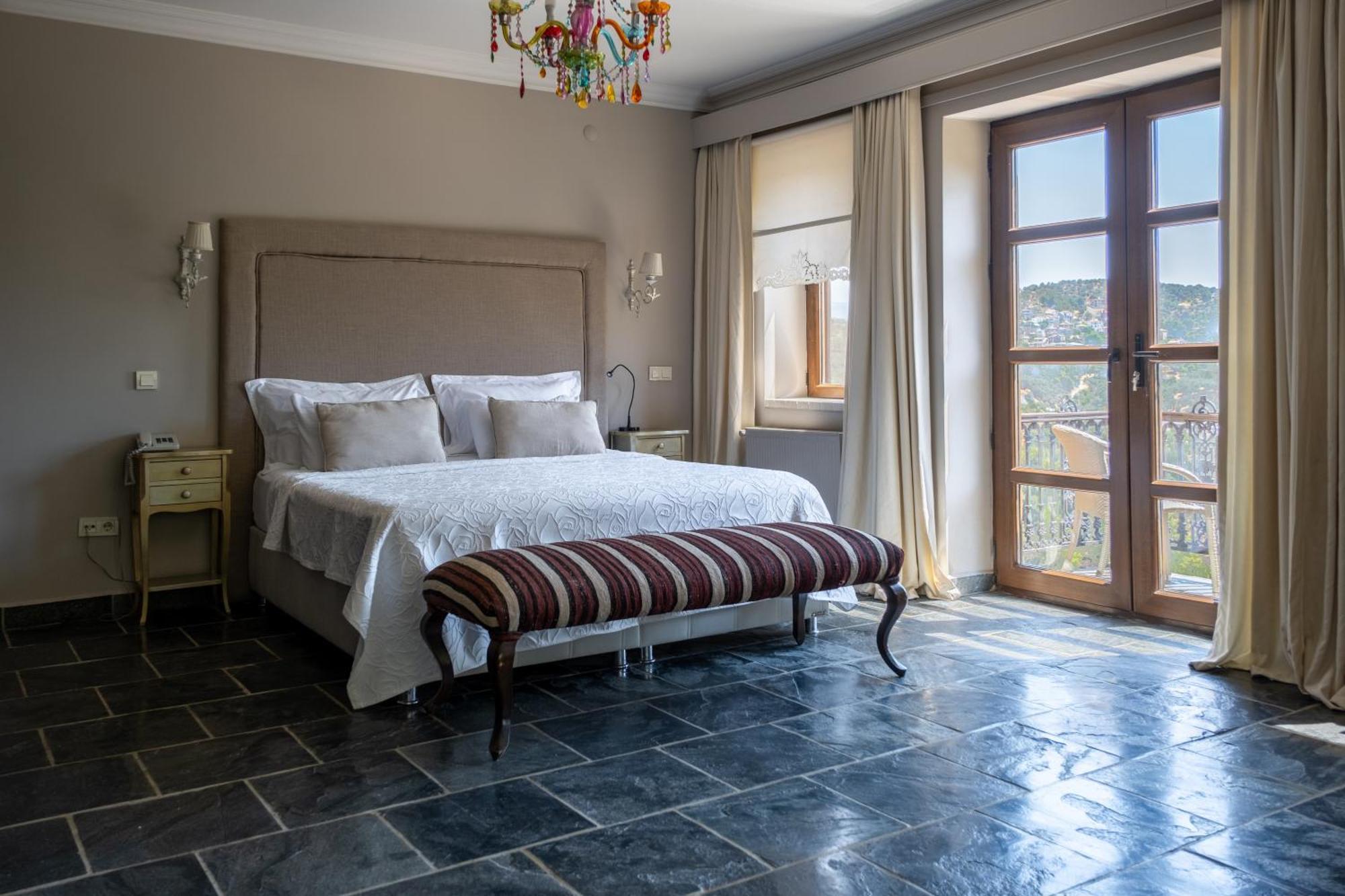 Manici Kasri Hotel Küçükkuyu Ngoại thất bức ảnh