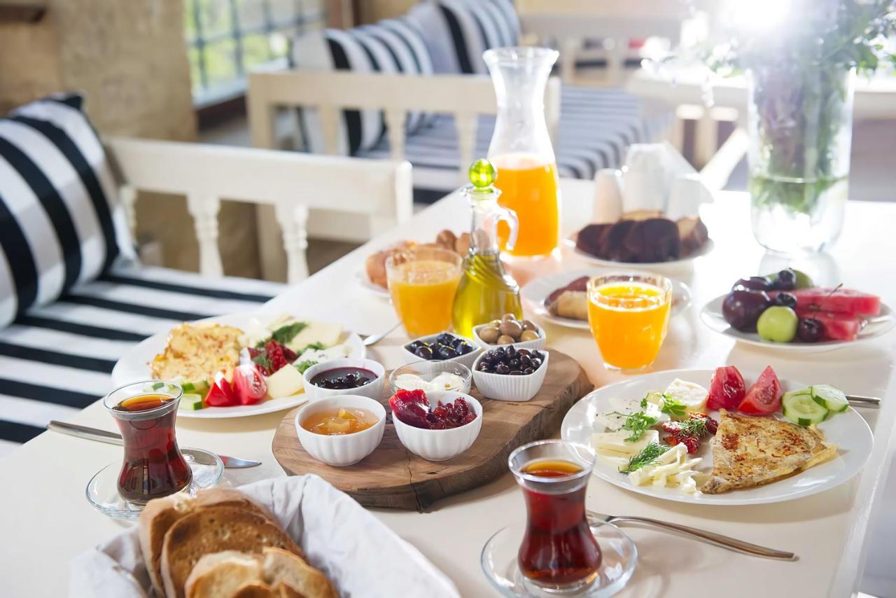 Manici Kasri Hotel Küçükkuyu Ngoại thất bức ảnh