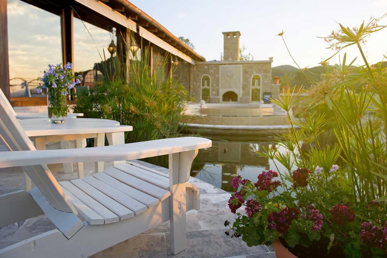 Manici Kasri Hotel Küçükkuyu Ngoại thất bức ảnh